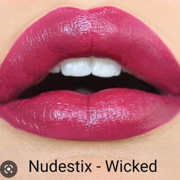 Nudestix Gel Lip & Cheek Balm Lipstick in Wicked BNIB - Picture 5 of 10